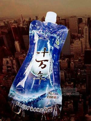 十萬年袋裝礦泉水