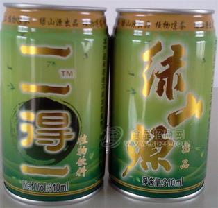 綠罐裝涼茶飲料