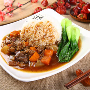 红烧牛腩饭 