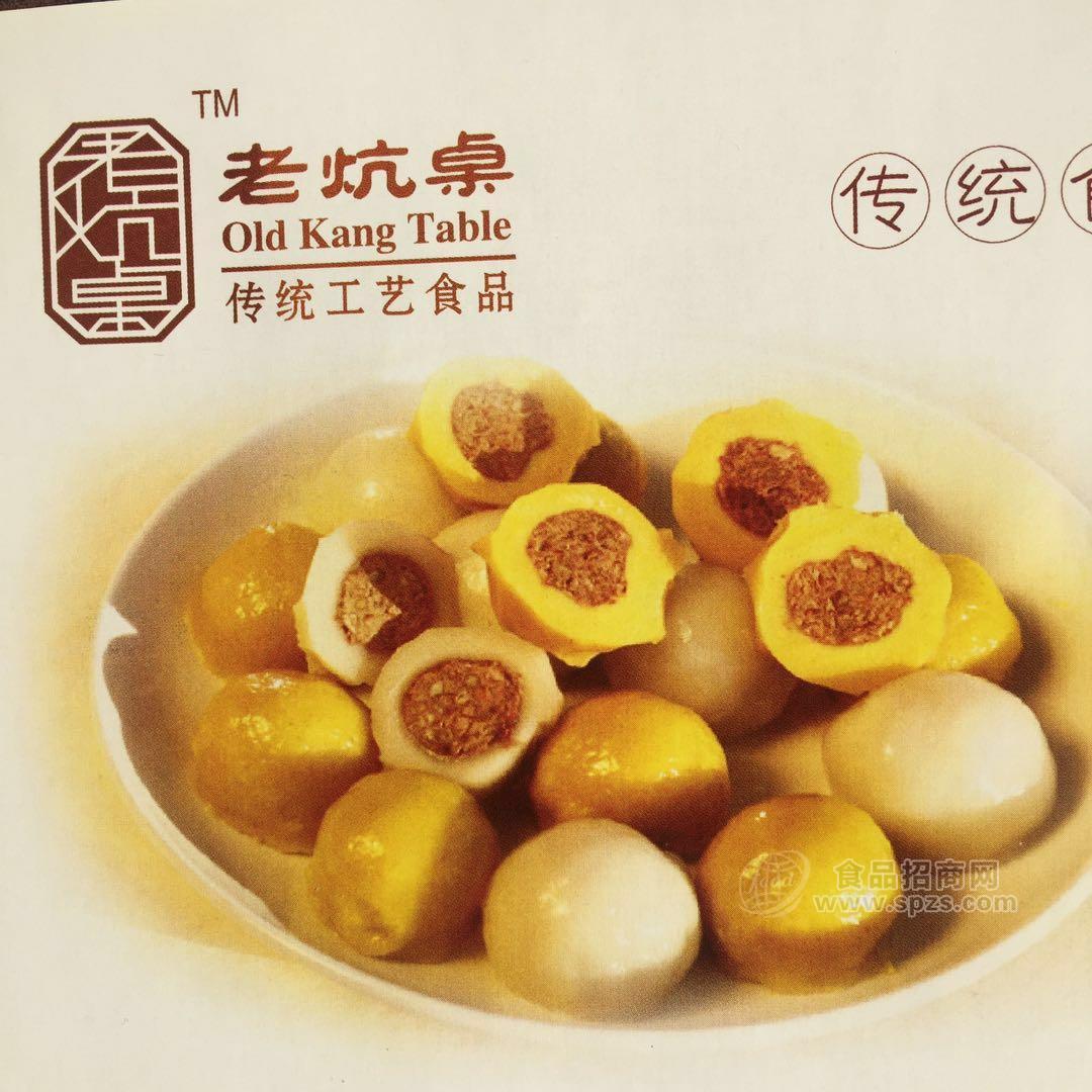 老炕桌粘糕点