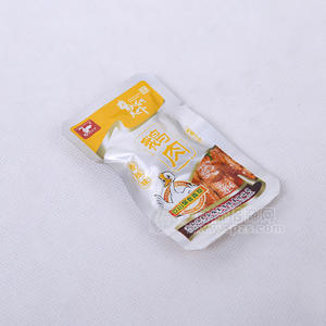 鹅肉 香辣味 麻辣食品 休闲小食品