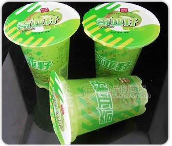 杯装早餐饮料奇亚籽猕猴桃汁