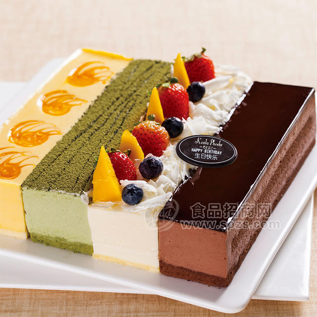 深圳宝安考拉菲比四季如春四拼慕斯生日蛋糕