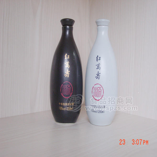 供應(yīng)優(yōu)質(zhì)十年陳釀米酒 yellow wine