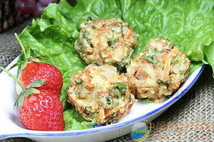 夹虾野菜球