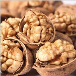核桃【自家炒制品牌直销】供应10斤/箱云南纸皮核桃