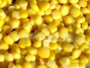 饱满可口甜玉米罐头