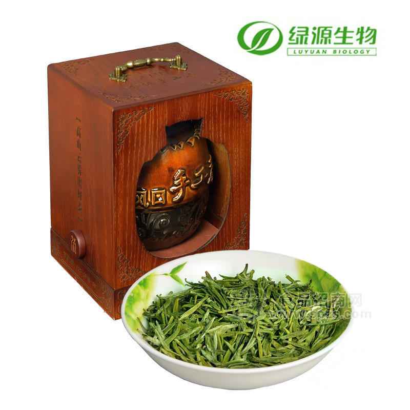 大风口有机绿茶手工茶单瓷罐装