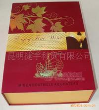 2011年春節(jié)雙支紅酒禮盒，紅色的喜慶，圖案的西化