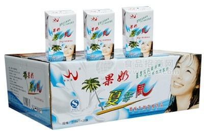 夏季风果味牛奶乳酸饮品