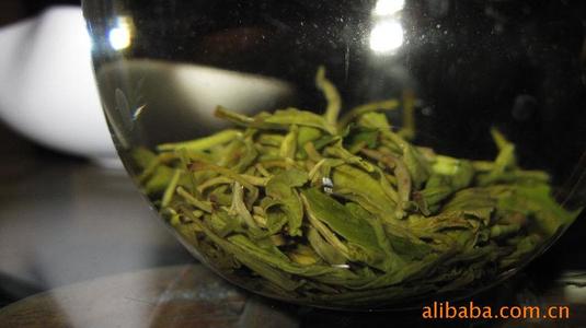 云南名优滇绿云雾茶