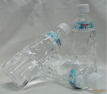 台魅雪山矿泉水