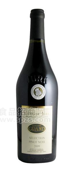 汝拉產(chǎn)區(qū)格朗酒莊黑品諾干紅葡萄酒