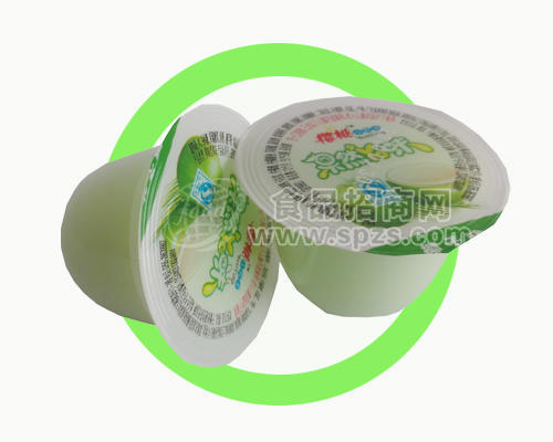椰子味果冻