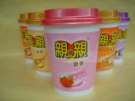 杯装奶茶
