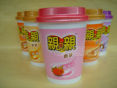 杯装奶茶