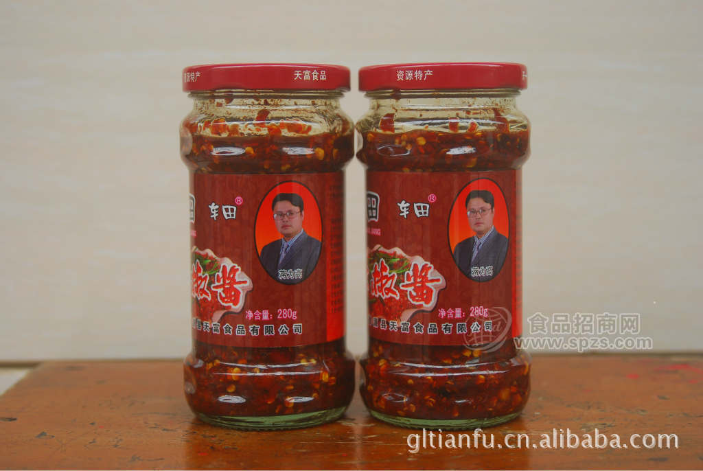 供应.【厂家直销】 辣椒酱，其味道美、香辣突出，回味悠久。