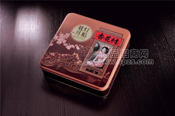 灯船载月