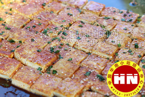 铁板豆腐做法，铁板豆腐配方，专业铁板豆腐技术学习