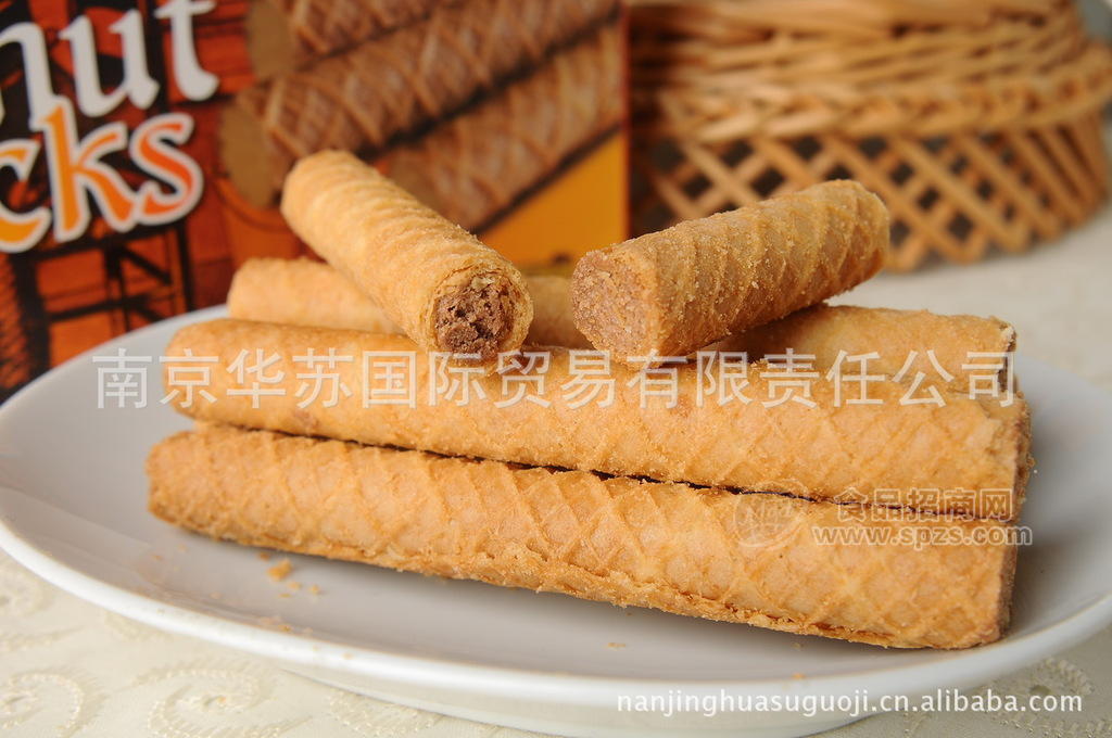 供应源于1874年 原装荷兰进口 味极特榛子味饼干