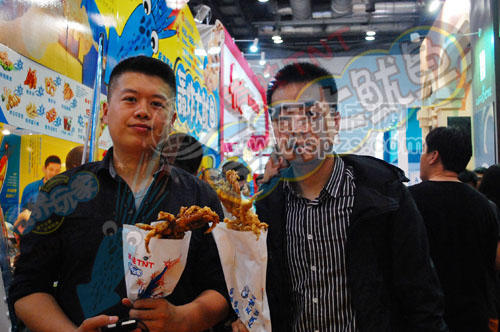 轟炸大魷魚加盟，臺灣小吃，轟炸你的胃