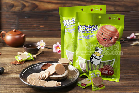 山楂片批發(fā)代理180g 休閑食品加盟 果脯蜜餞休閑零食 大連旺卓沙休閑食品招商