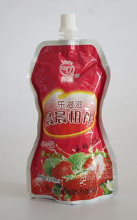 草莓牛奶味果味饮料 乐银银 晨晨相伴