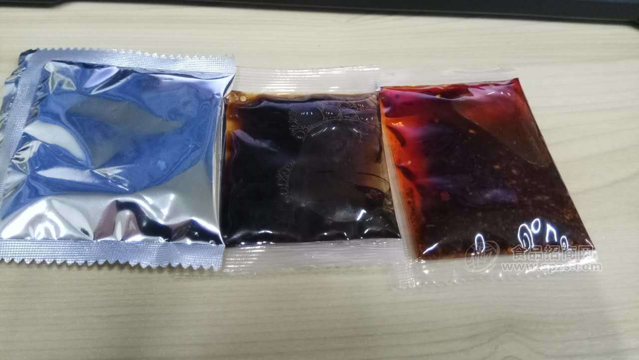 袋裝酸辣粉調(diào)料定制，調(diào)料包生產(chǎn)供應(yīng)廠家