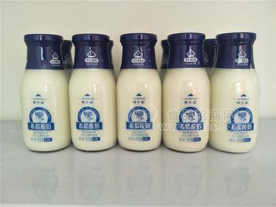 萌小豪希臘酸奶