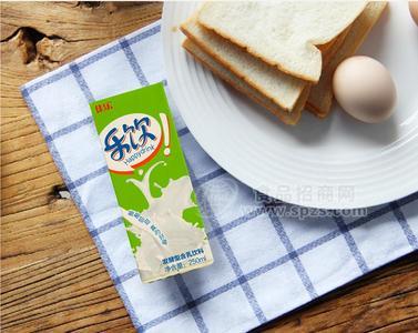 樂(lè)飲發(fā)酵乳飲料