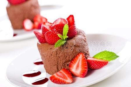 开蛋糕烘焙店加盟费用大概要多少钱？西点屋子烘焙