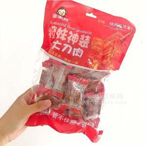 乖乖猴撩妹神装大刀肉辣条挤压糕点休闲食品