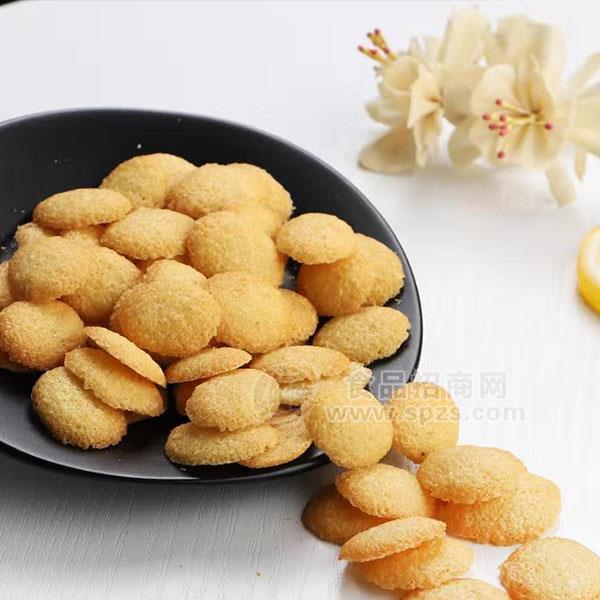 ·加之炭烤椰肉糕点 