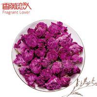 重瓣红玫瑰花冠