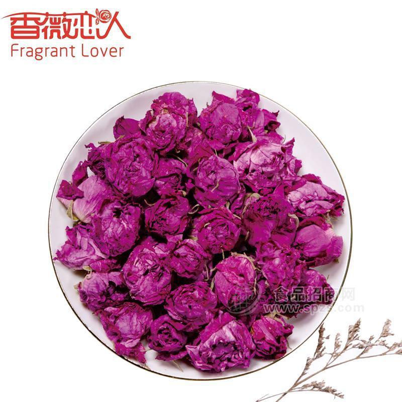 重瓣红玫瑰花冠