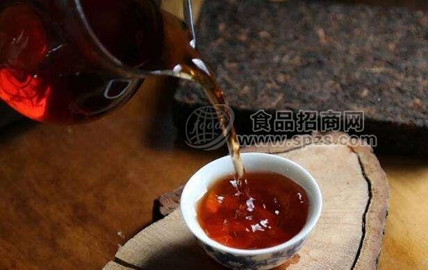 云南正宗普洱茶批發(fā)零售，提供普洱茶品牌定制