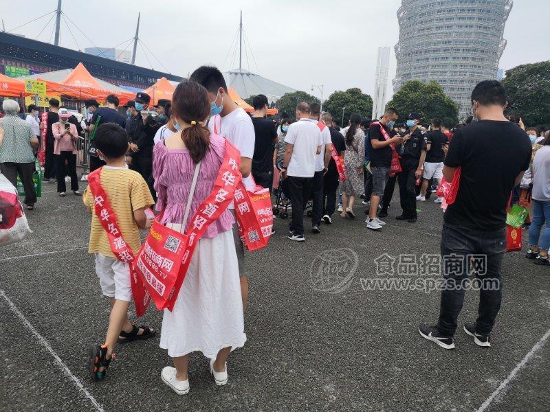 人手一個便攜袋，名酒招商網(wǎng)用實際行動證明招商效果