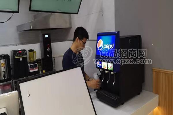 太原披萨店可乐机调浓度多味源可乐糖浆配送