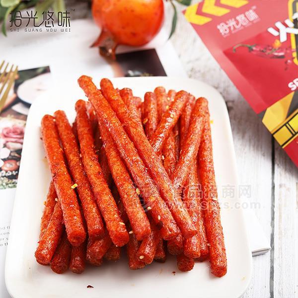 拾光悠味新品休閑零食調(diào)味面制品招商網(wǎng)紅辣條棒代理118g