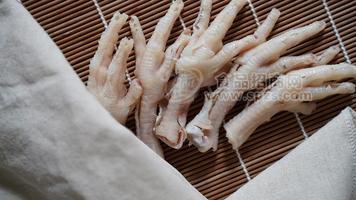 去骨鸡爪子半成品
