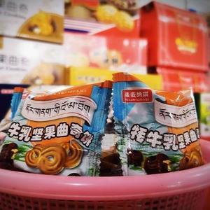 全脂奶粉做的饼干  特色乳饼干生产厂家招商
