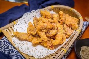 雞全腿、琵琶腿、小酥肉、奧爾良烤翅、鹽酥雞批發(fā)零售、工廠直發(fā)