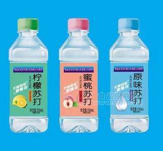方瓶苏打水柠檬苏打水原味苏打水蜜桃苏打水
