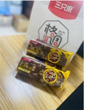 三只果 枣配坚果蛋糕  全国招商