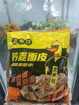 堯鄉(xiāng)仔蕎麥面皮非油炸方便食品黑鴨味實(shí)惠袋裝