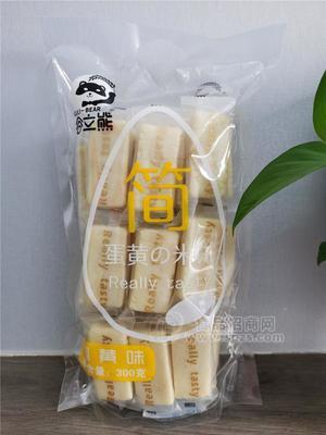 谷粒熊蛋黃米餅膨化食品