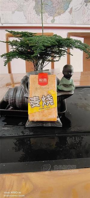 粮鑫麦烧小食品