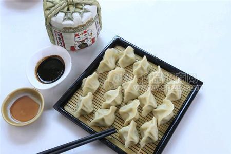 山東水餃隆泰食品手工水餃,肉三鮮，素三鮮，豬肉蓮藕，豬肉薺菜