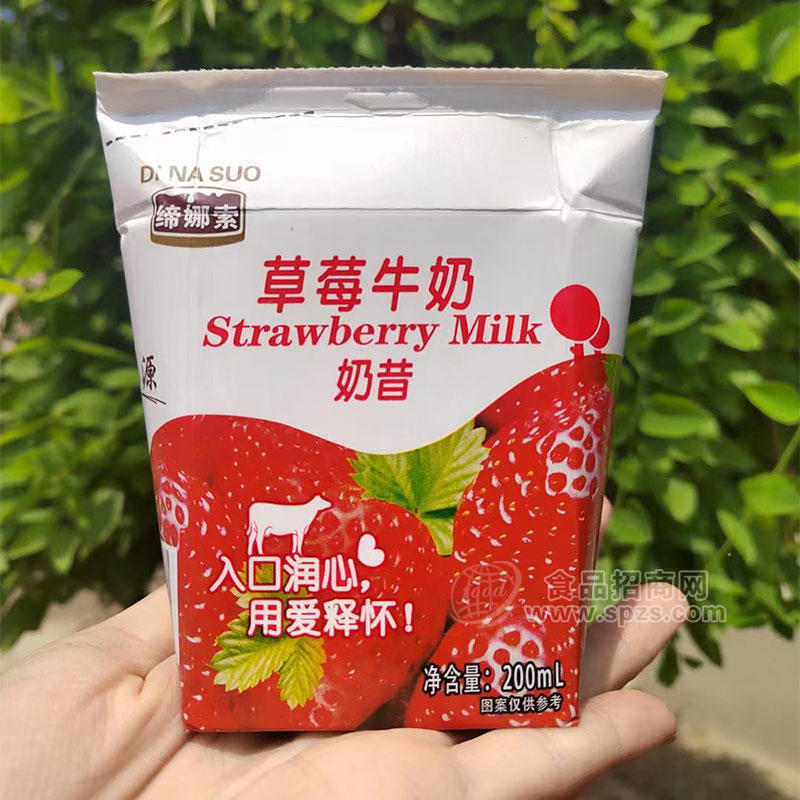 ·缔娜索草莓牛奶奶昔200ml 