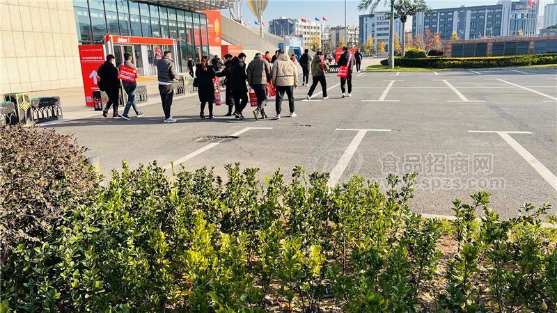 南京糖酒会现场人手一个参展便携袋